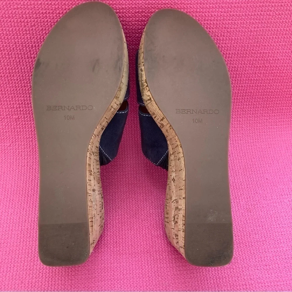 Bernardo Women's Kara Wedge Cork Sandal Size 10 Color Blue Suede